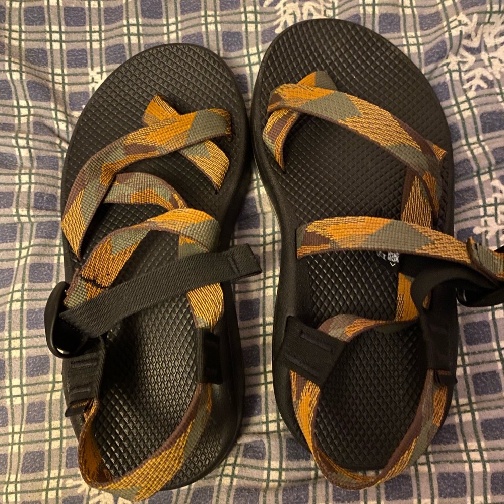 Men’s Multicolored Wide Width Chaco Z/2 Sandal